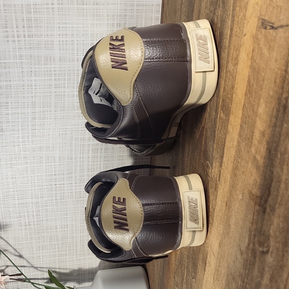 Nike Sweet Classic, Leather, Brown Cream Tan. Causal Formal Sneakers - Picture 3 of 6